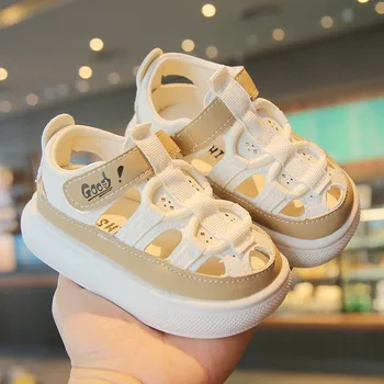 2023 Yeni Yaz Bebek Ayakkabıları Erkek Deri kesimler Kızlar Sandalet Yumuşak Taban Çocuk plaj ayakkabısı Moda Yürümeye Başlayan Sandalet