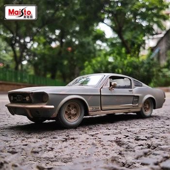 Maisto 1: 24 1967 Ford Mustang GT Alaşım Eski Araba Modeli Diecasts Metal Oyuncak Araçlar Araba Modeli Simülasyon Koleksiyonu Çocuk Hediyeleri