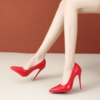 2023 Moda yüksek kaliteli kadın ayakkabısı ilkbahar / yaz ince topuk yüksek topuklu seksi sivri çok renkli ışık kesim ayakkabı büyük 45