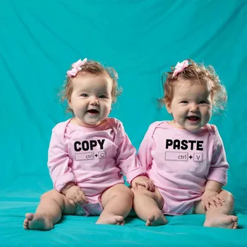 Kopyala Yapıştır İkizler İkizler Duyuru Hediyeler İkizler için Bebek Duş Hediye Erkek Kız Tek Yumurta İkizleri Bodysuits Giymek
