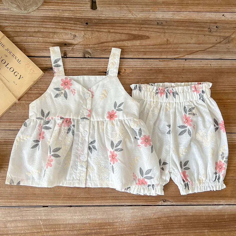 Bebek Kız Giysileri Takım Elbise Bebek Çocuk Kız Elbise Seti Kolsuz Çiçek işlemeli tişört + Şort 2 adet Yürümeye Başlayan Giysi Görüntü 2