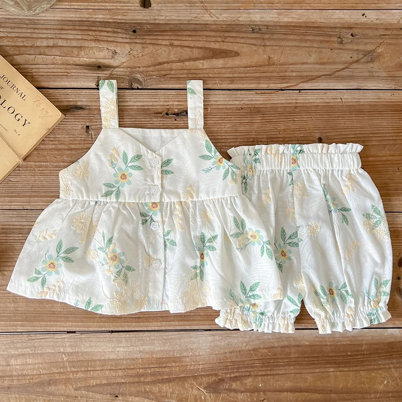 Bebek Kız Giysileri Takım Elbise Bebek Çocuk Kız Elbise Seti Kolsuz Çiçek işlemeli tişört + Şort 2 adet Yürümeye Başlayan Giysi Görüntü 3
