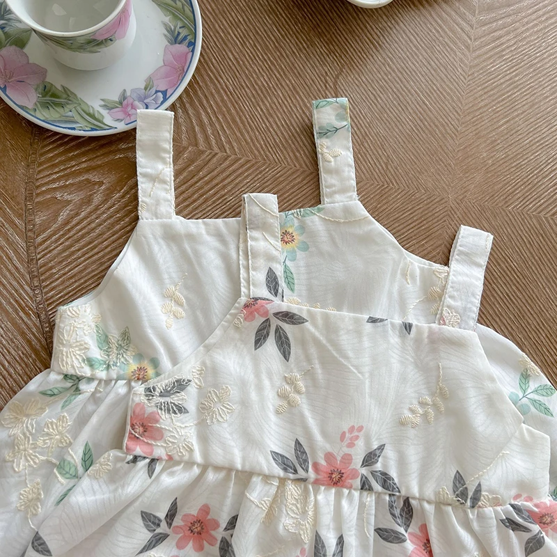 Bebek Kız Giysileri Takım Elbise Bebek Çocuk Kız Elbise Seti Kolsuz Çiçek işlemeli tişört + Şort 2 adet Yürümeye Başlayan Giysi Görüntü 4